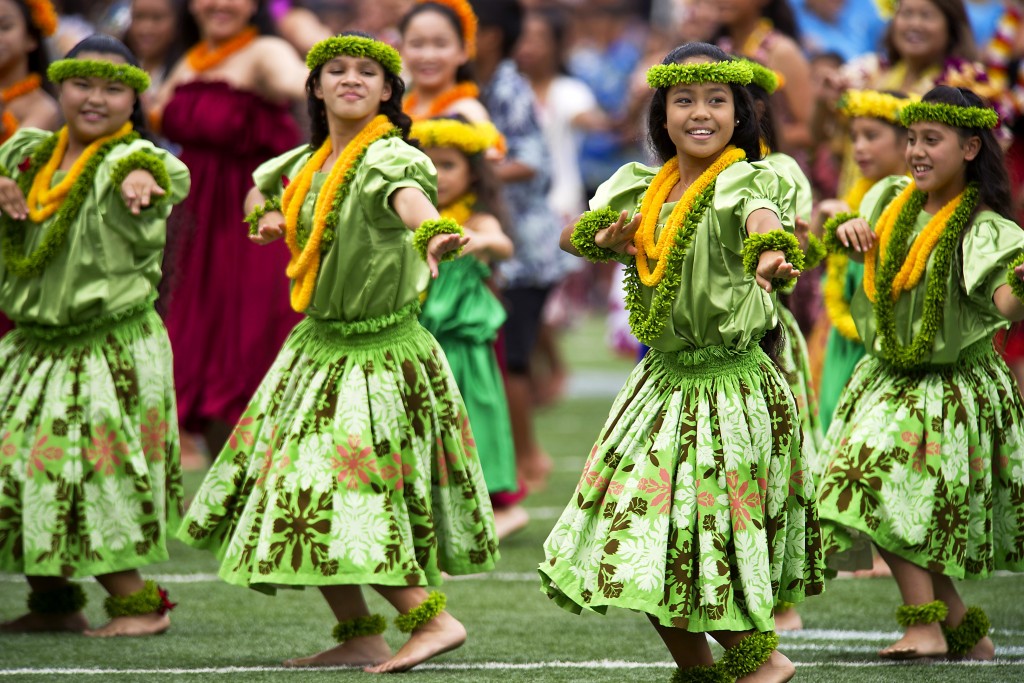 stockvault-hula-dancers200242